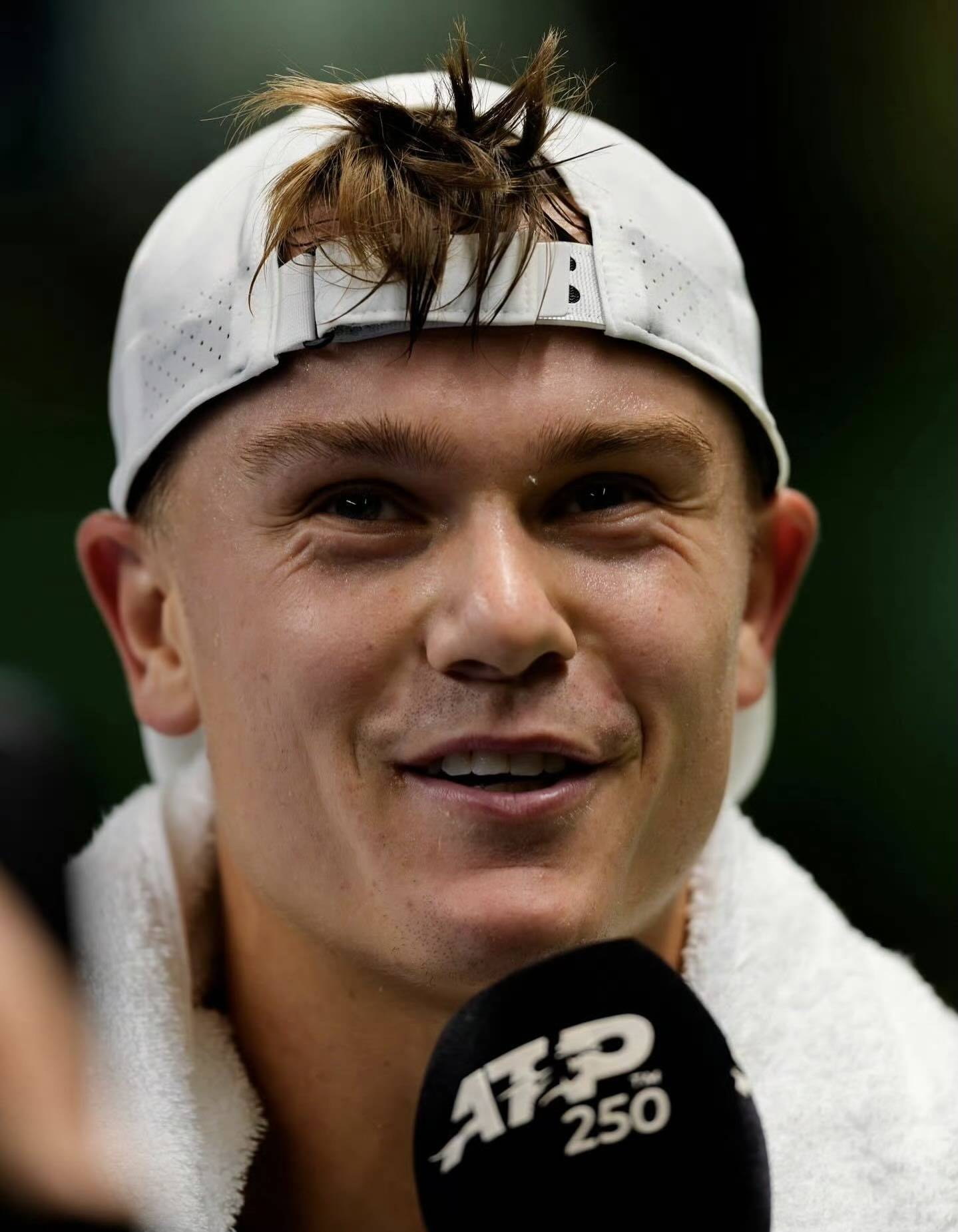 库德梅托娃坦言：当我遇见鲁内时 我感到羞愧