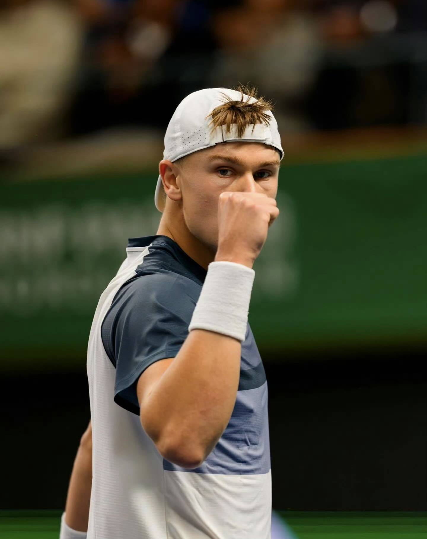 库德梅托娃坦言：当我遇见鲁内时 我感到羞愧