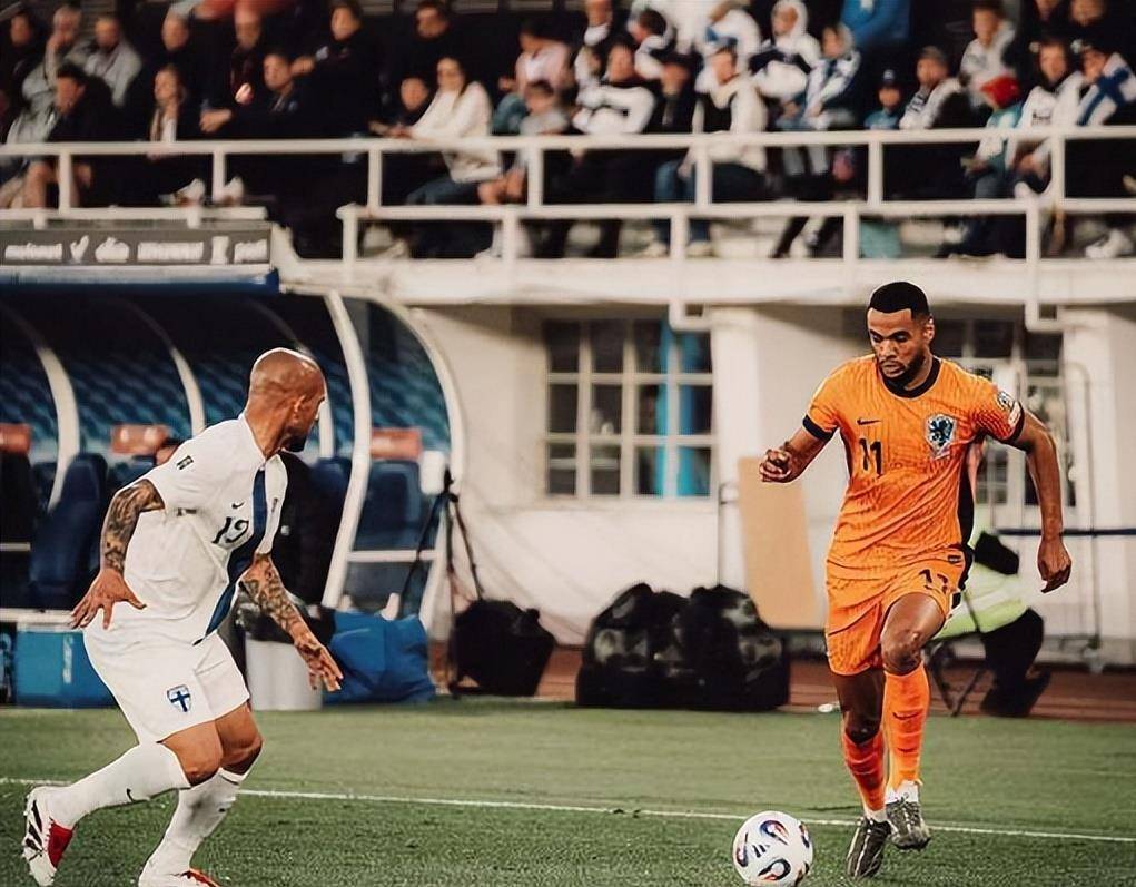 荷兰4球暴打鱼腩！英超帮包办进球，加克波8.6分打脸克洛普？