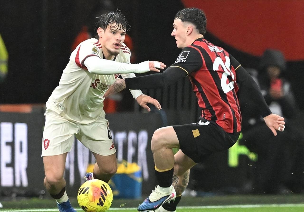 补时绝杀！利物浦轰然倒下，斯洛特不敢相信，第4的位置岌岌可危