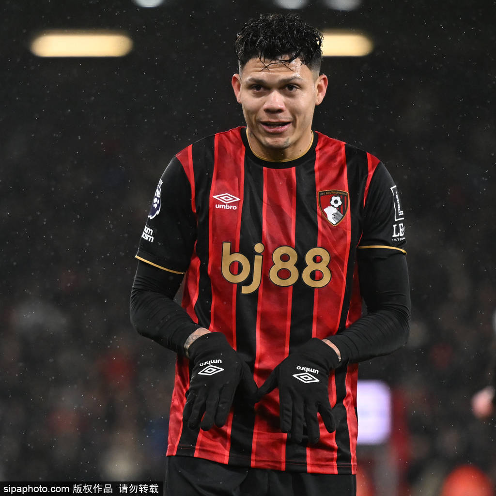 英超-索博传射难救主 利物浦第95分钟遭绝杀2-3伯恩茅斯