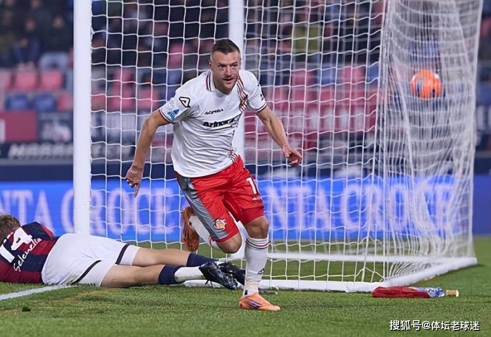 近6场4球！越老越妖的射手本能，38岁昔日英超金靴意甲继续闪光